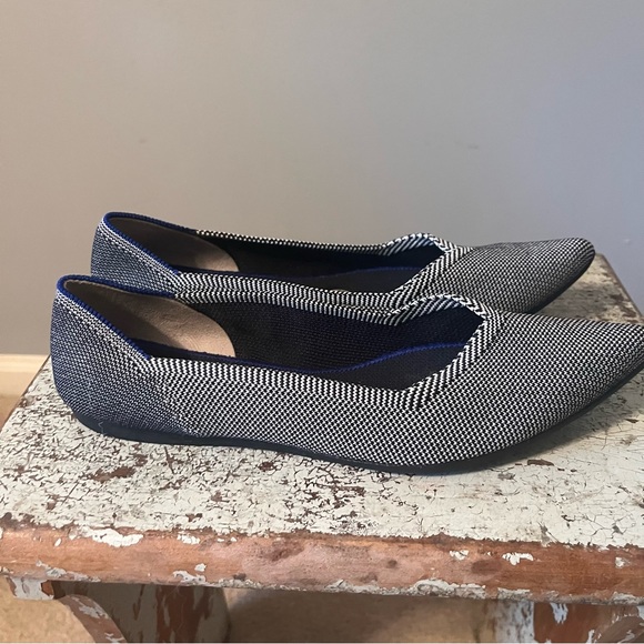 Rothy’s Black/White The Point Ballet Flats Size 8 - Picture 4 of 13